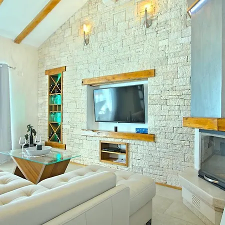 别墅 Modern Gloria With Pool In Novigrad