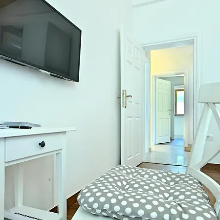 Modern Gloria With Pool In Novigrad 别墅 Bužinija