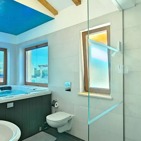 Modern Gloria With Pool In Novigrad * Bužinija